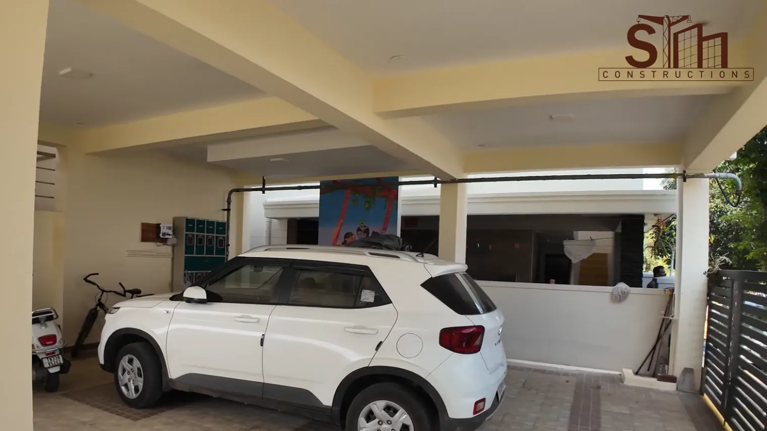 Covered parking at the residential building in Udhayam Garden, Modakkurichi, Erode